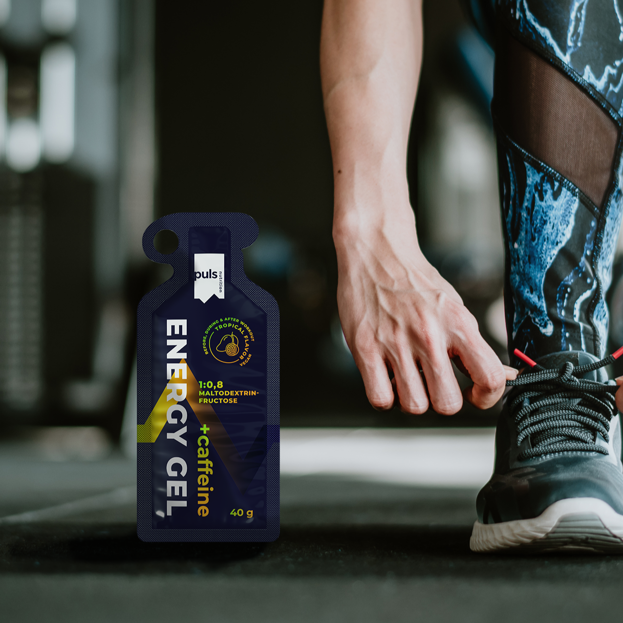 Bild på en sko som knyts samt en gel